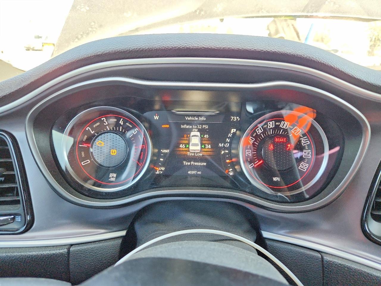 2019 Dodge Challenger R - zdjęcie 9