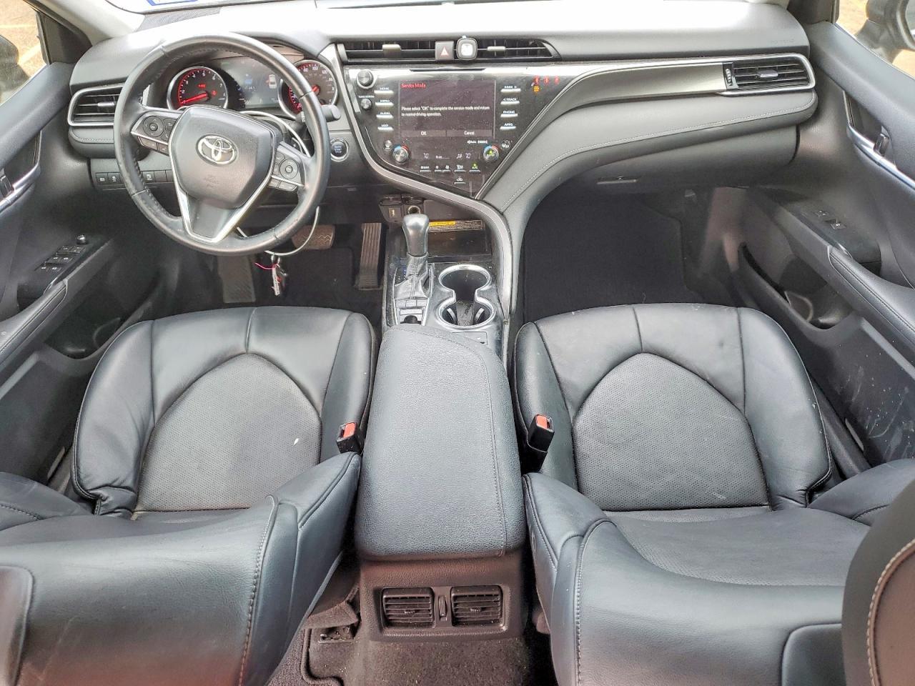 2020 Toyota Camry Xse - zdjęcie 8