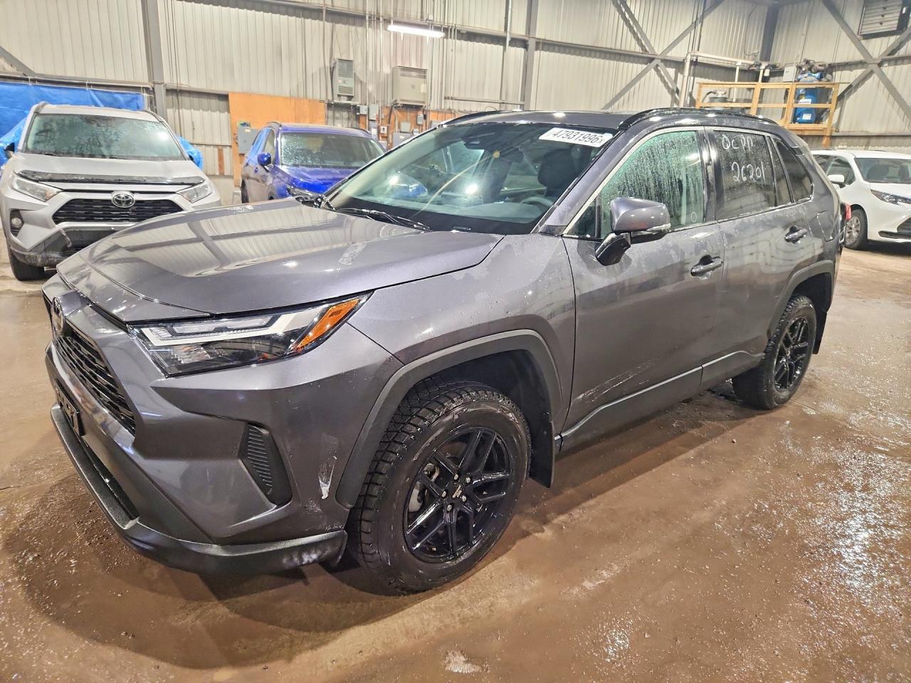 2023 Toyota Rav4 Xle - zdjęcie główne