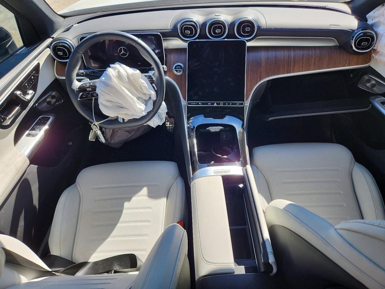 2023 Mercedes-Benz Glc 300 - zdjęcie 8