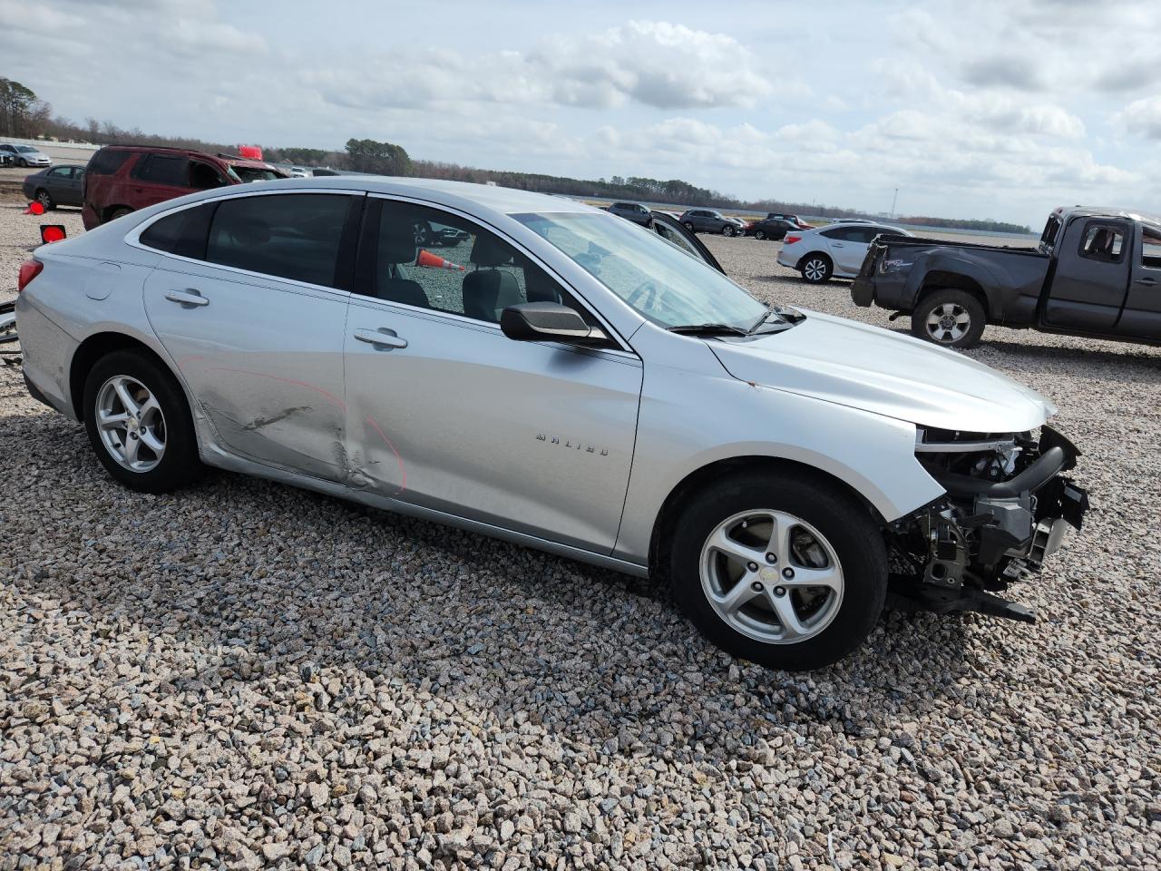 2017 Chevrolet Malibu Ls - zdjęcie 4