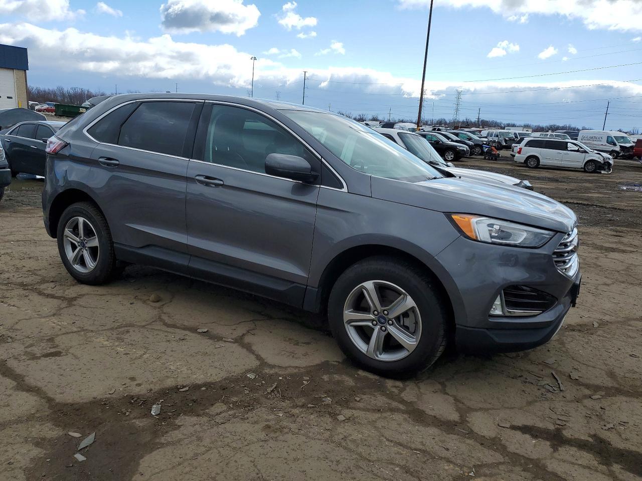 2022 Ford Edge Sel - zdjęcie 4