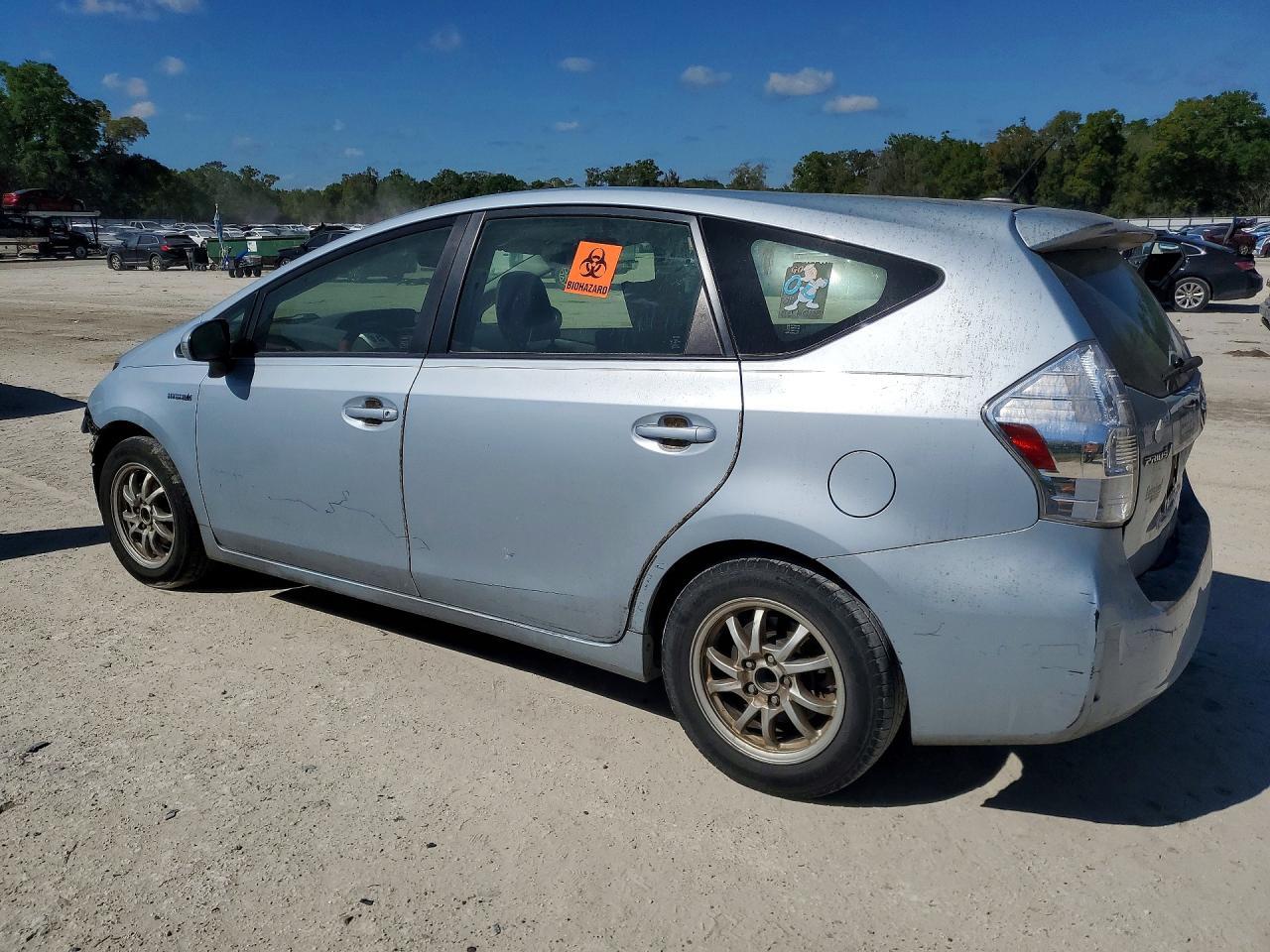 2014 Toyo Prius V Three Three - zdjęcie 2