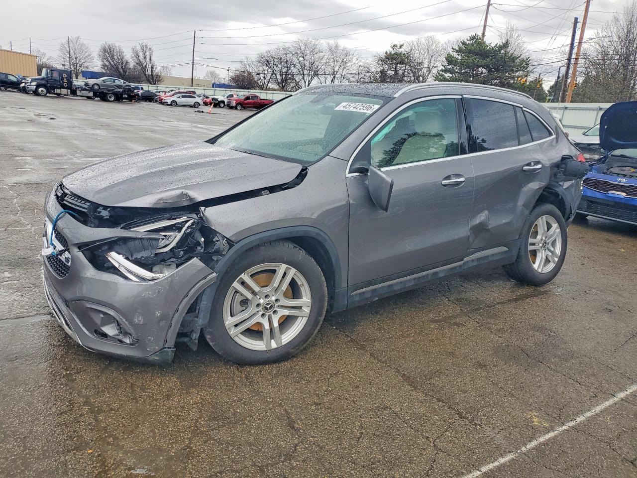 2023 Mercedes-Benz Gla 250 4Matic - zdjęcie główne
