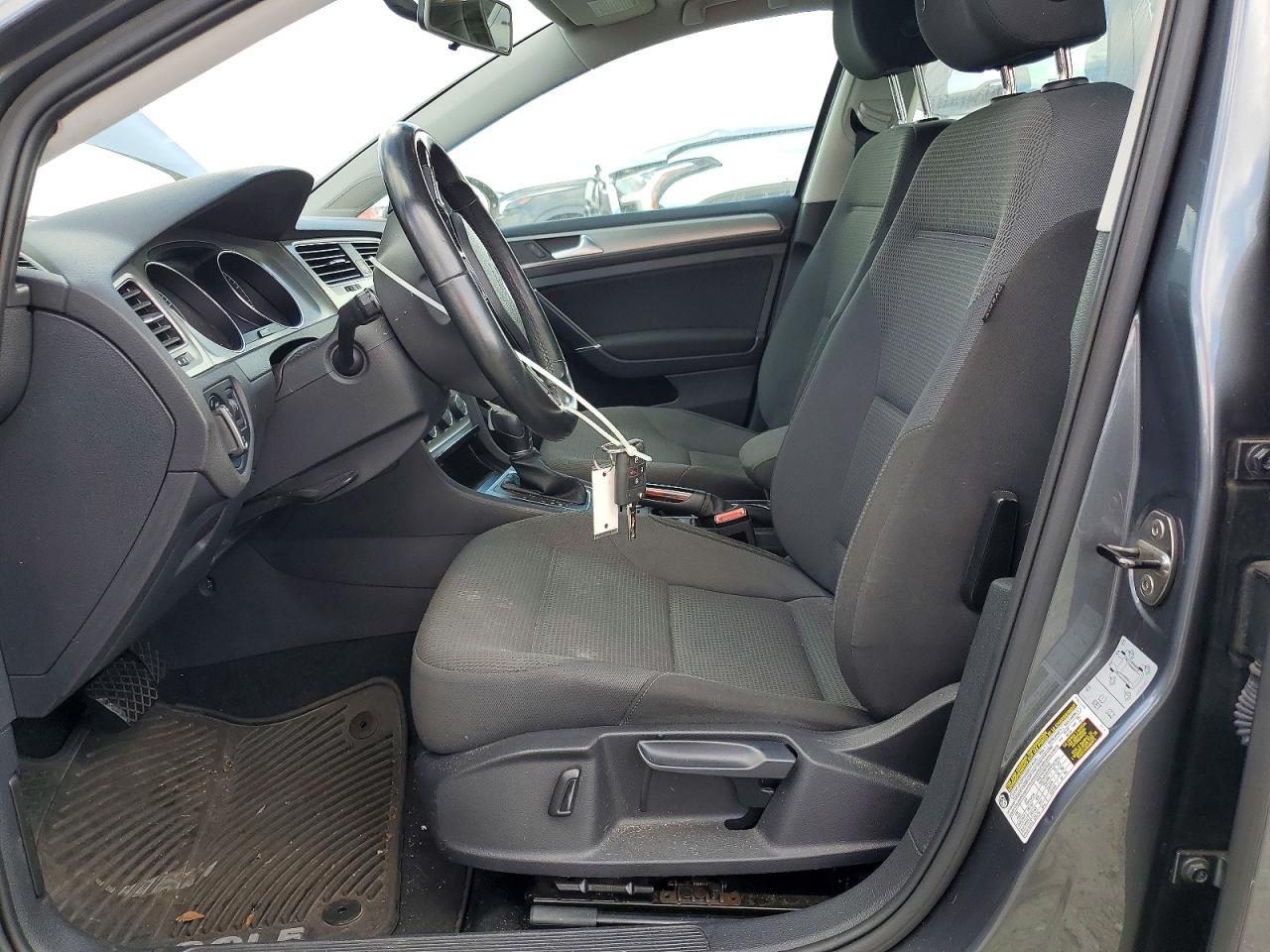 2017 Volkswagen Golf Sportwagen S - zdjęcie 7