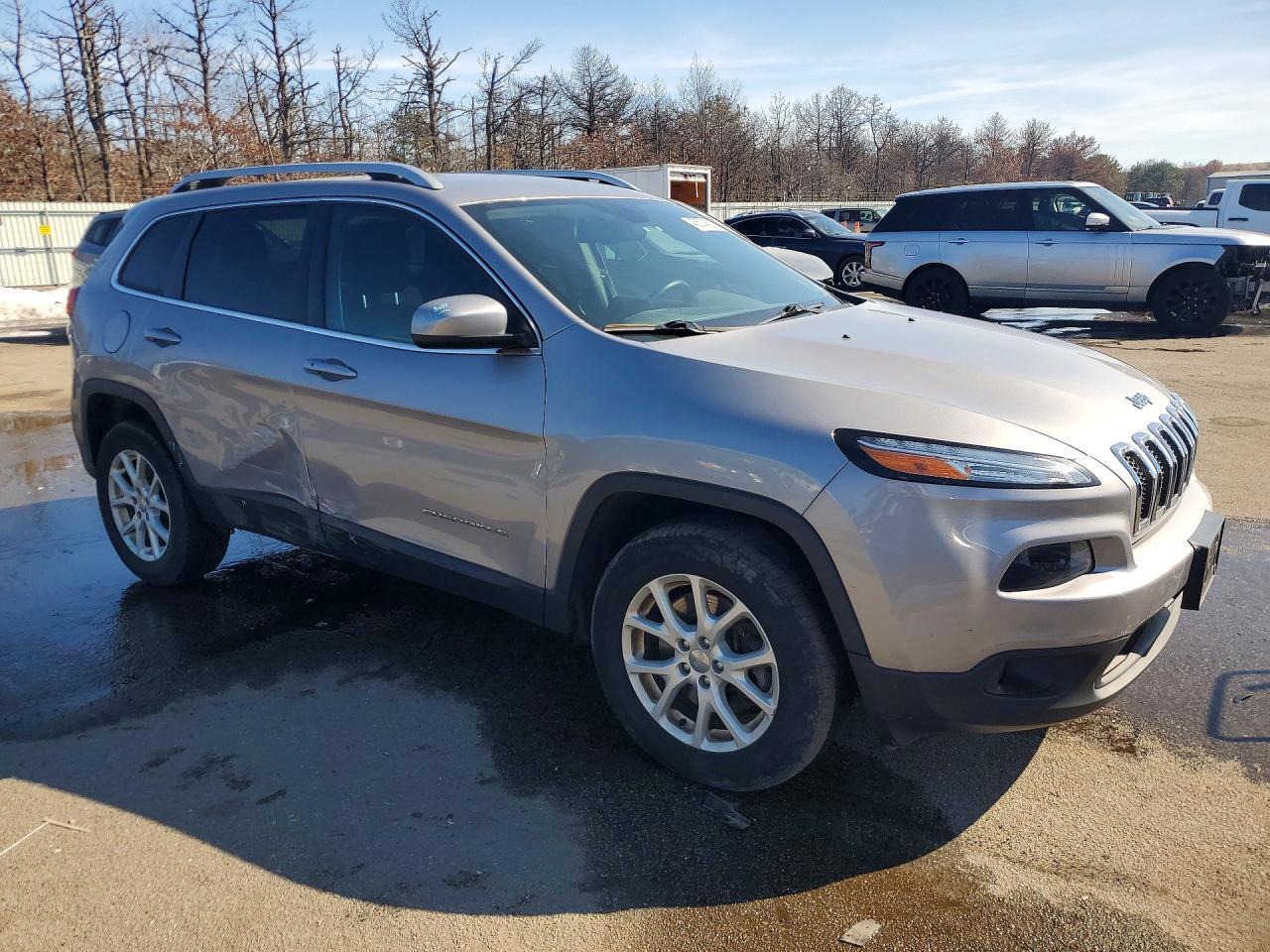 2017 Jeep Cherokee Latitude - zdjęcie 4