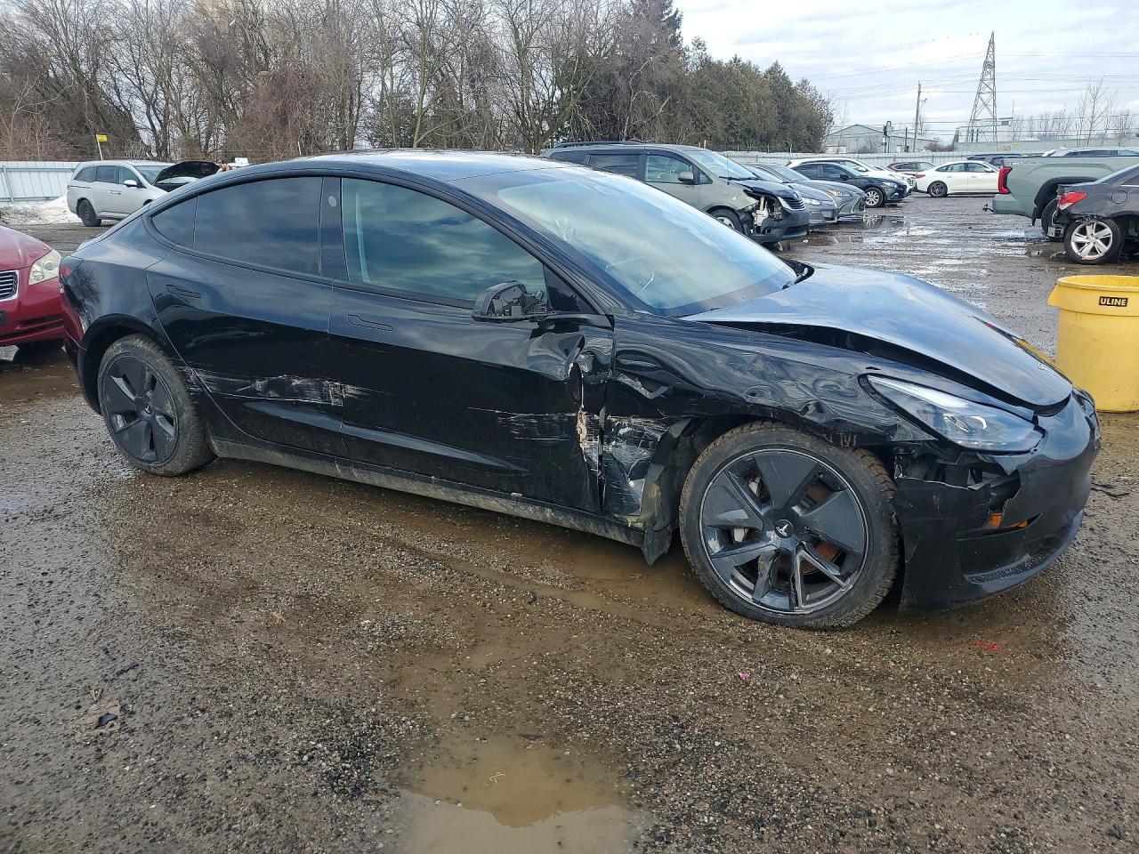 2023 Tesla Model 3 - zdjęcie 4