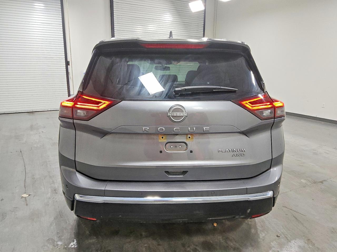 2024 Nissan Rogue Platinum - zdjęcie 6