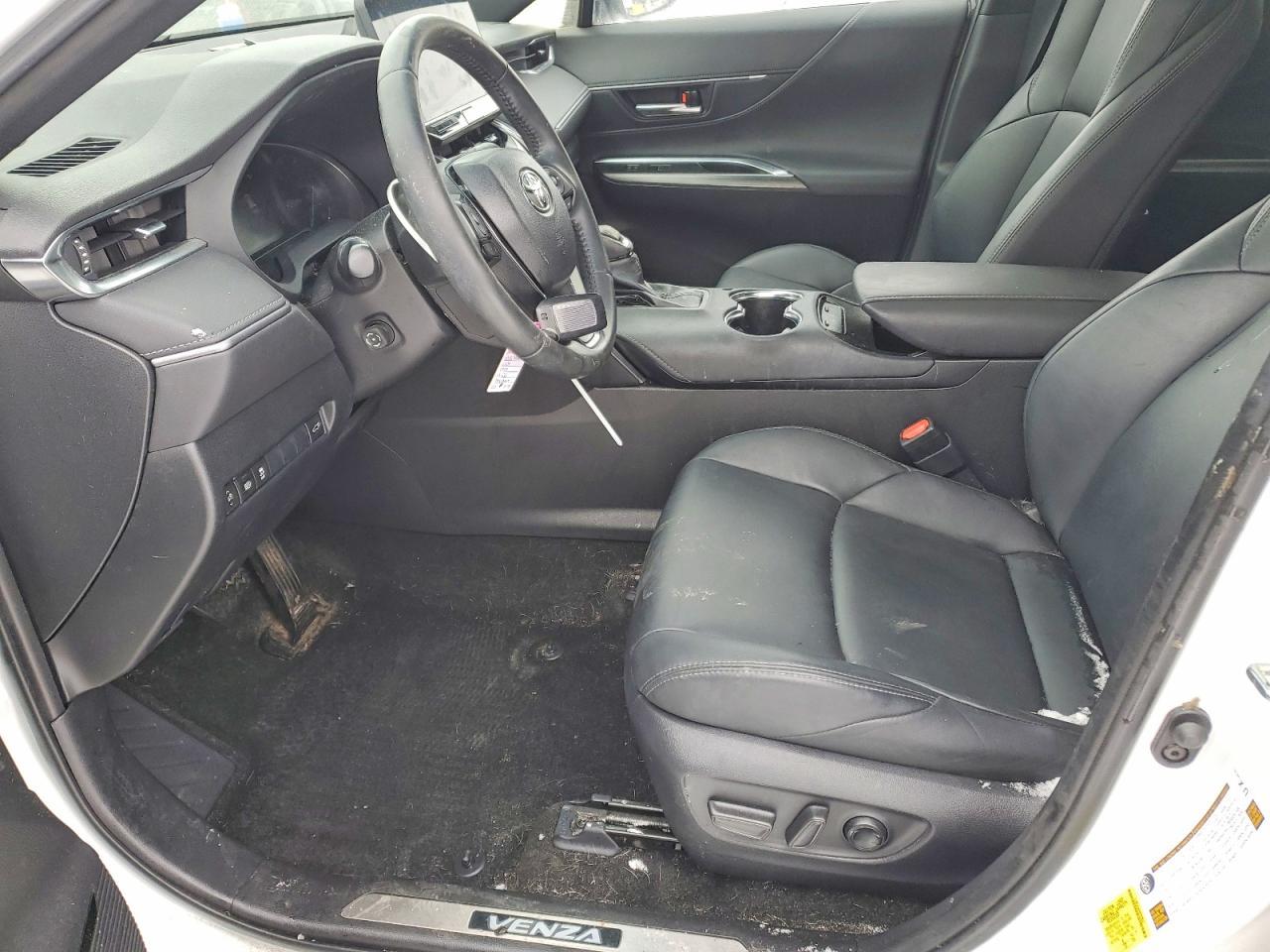 2024 Toyota Venza Nightshade Edition - zdjęcie 7