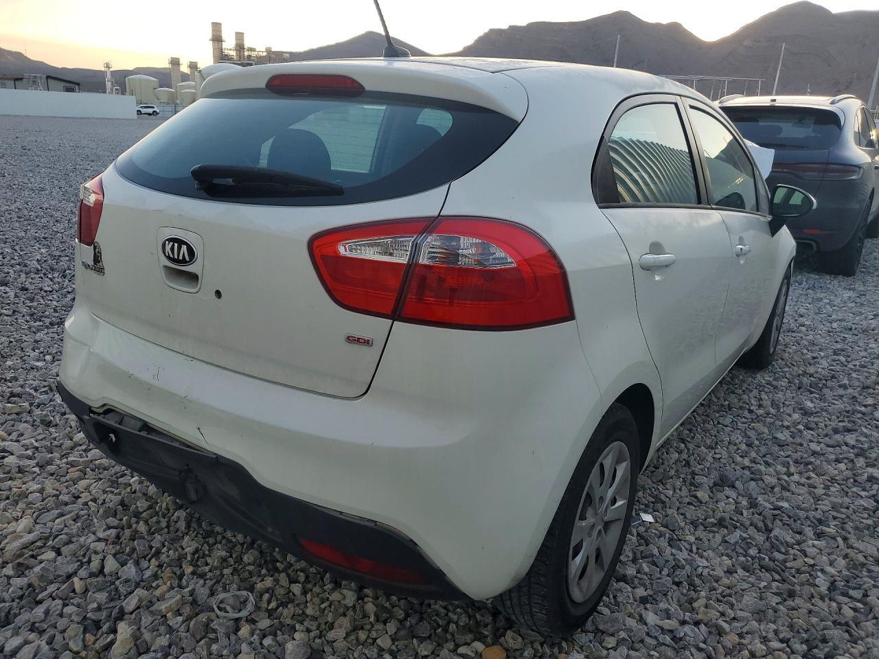 2013 Kia Rio 5-Door Lx - zdjęcie 3