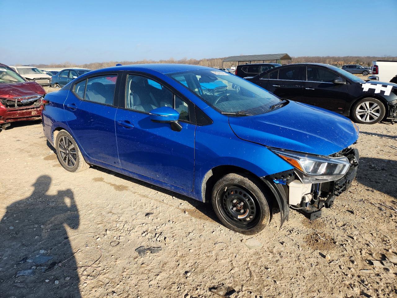 2021 Nissan Versa Sv - zdjęcie 4