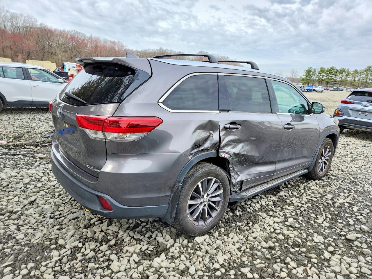 2018 Toyota Highlander Xle - zdjęcie 3