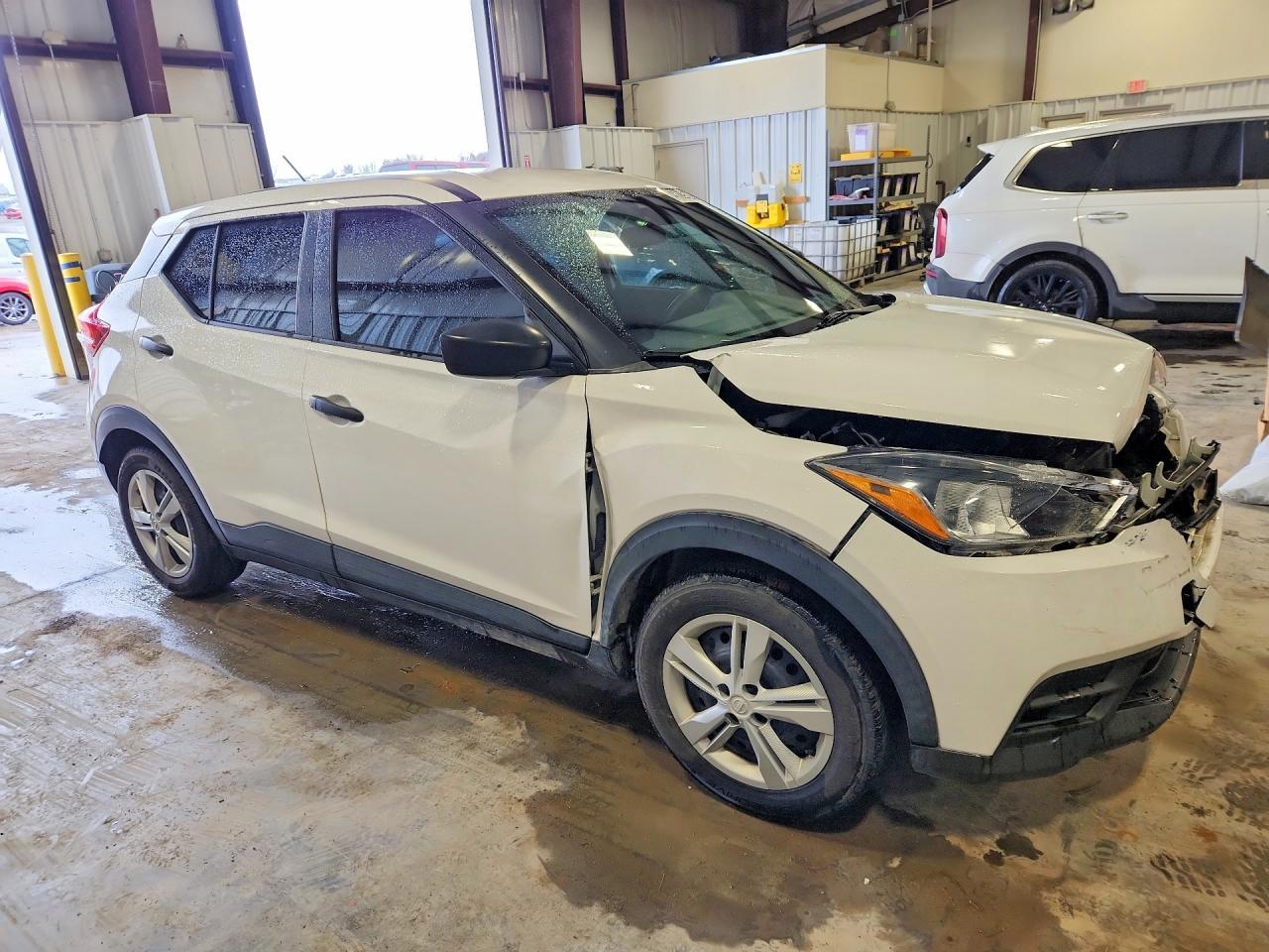 2020 Nissan Kicks S - zdjęcie 4