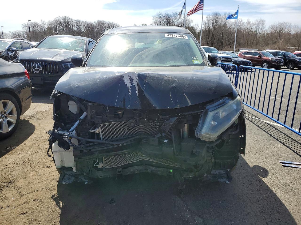 2016 Nissan Rogue S - zdjęcie 5