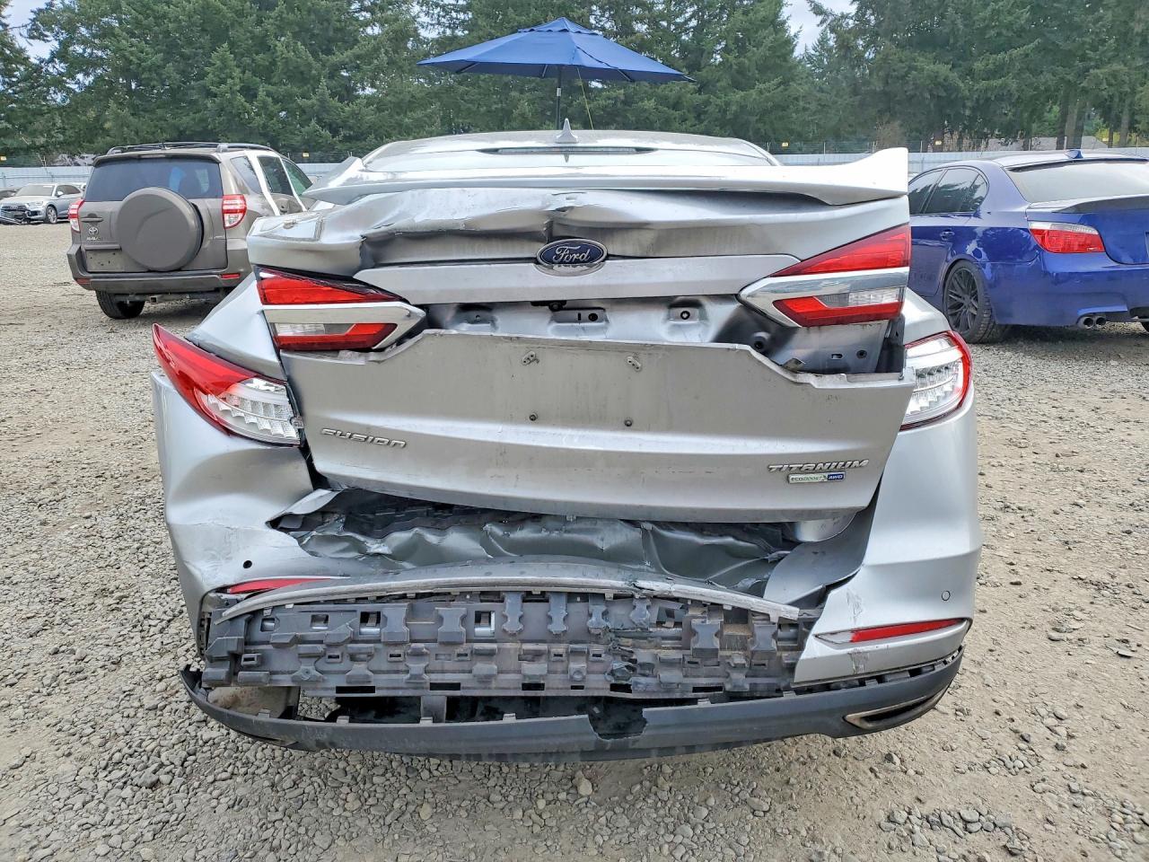 2020 Ford Fusion Titanium - zdjęcie 6