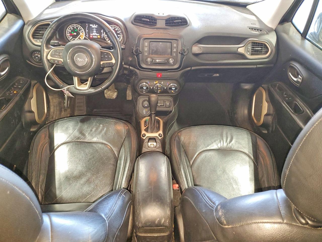 2017 Jeep Renegade Latitude - zdjęcie 8