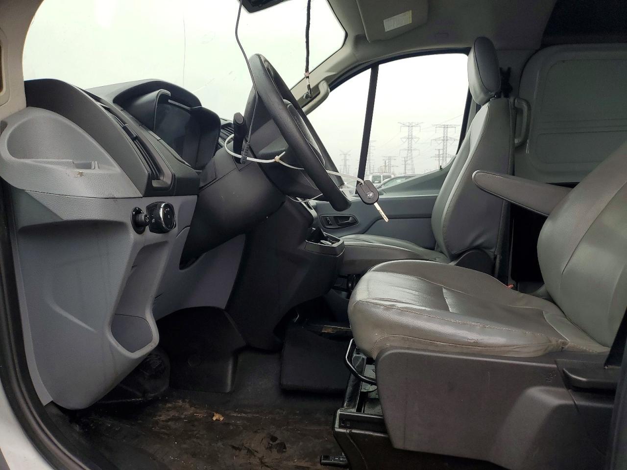 2017 Ford Transit T-250 - zdjęcie 7