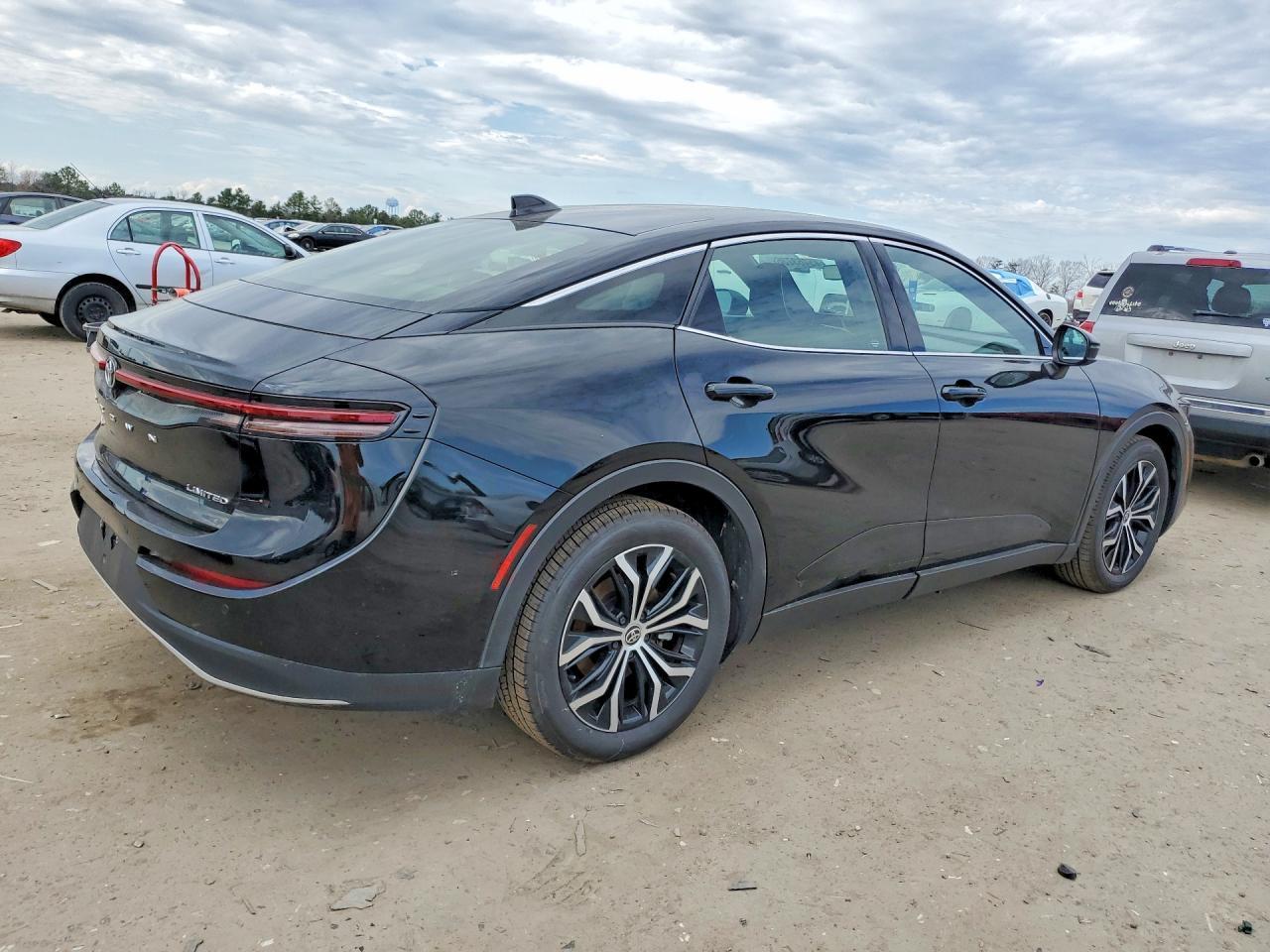 2024 Toyota Crown Limited - zdjęcie 3