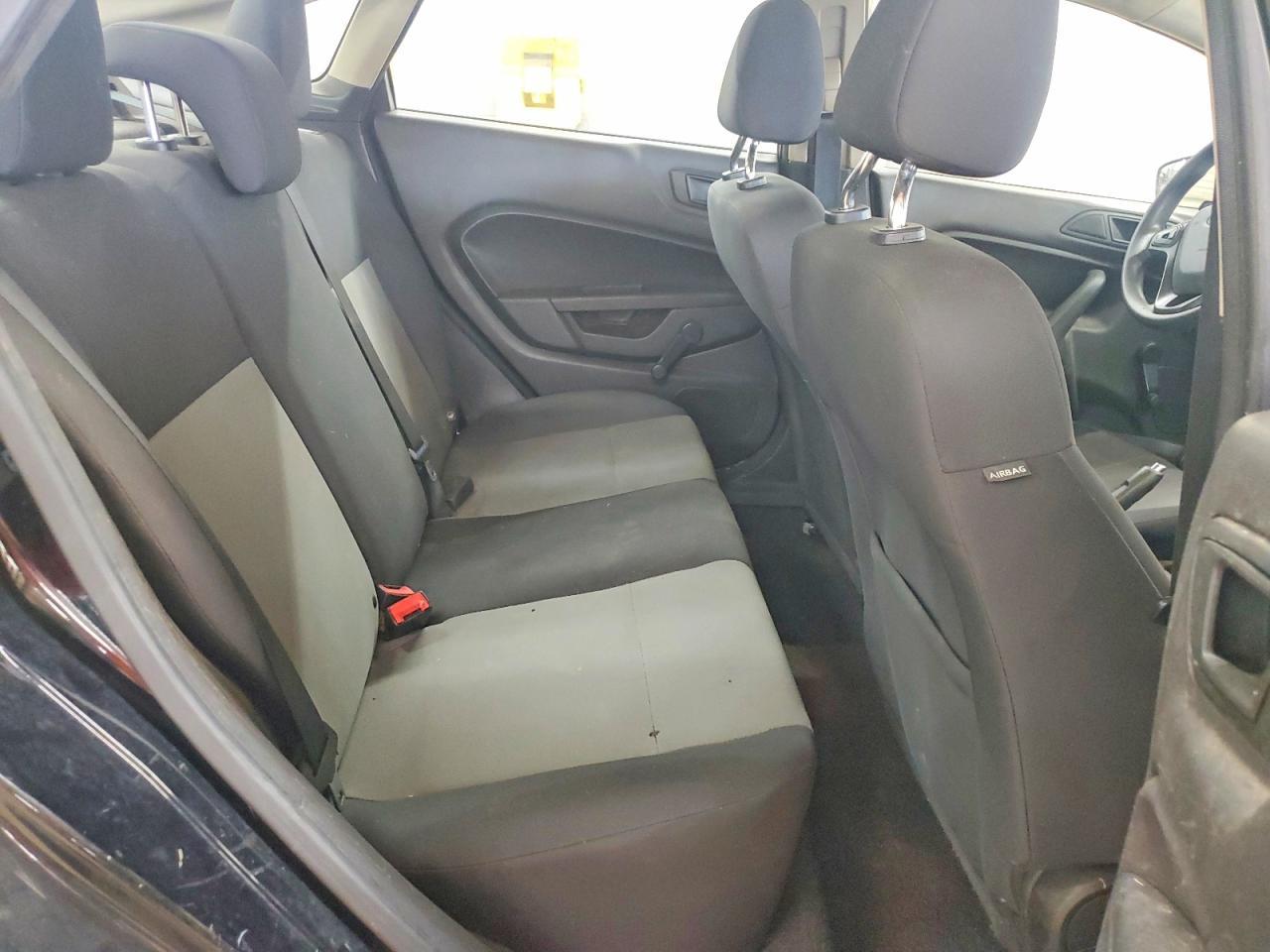 2019 Ford Fiesta S - zdjęcie 10