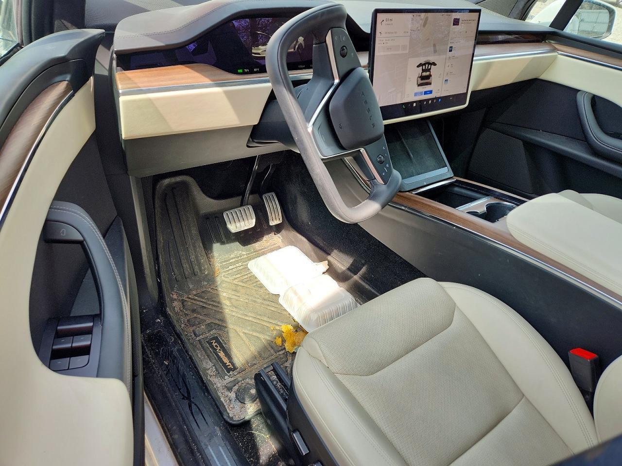 2022 Tesla Model X - zdjęcie 8