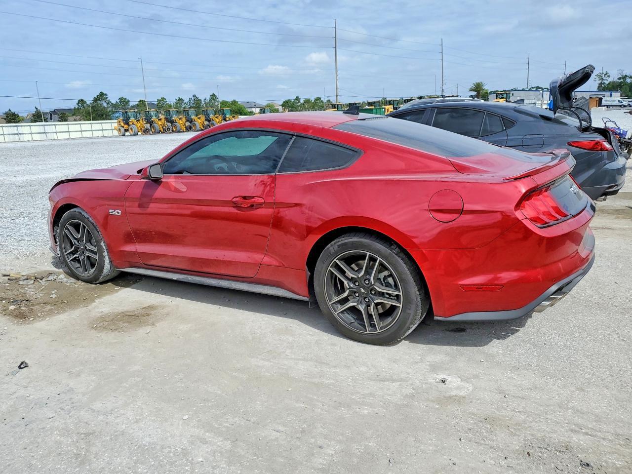 2023 Ford Mustang Gt - zdjęcie 2
