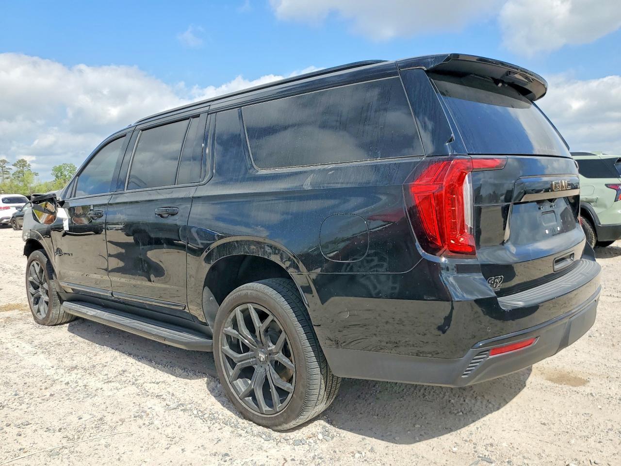 2022 GMC Yukon Xl C1500 Slt - zdjęcie 2