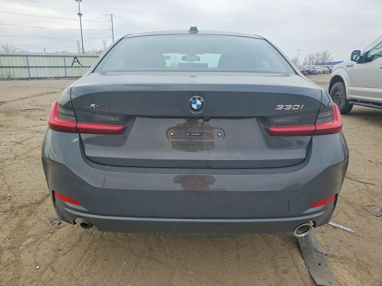 2025 BMW 330Xi - zdjęcie 6
