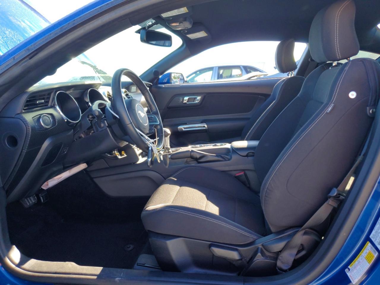 2017 Ford Mustang - zdjęcie 7