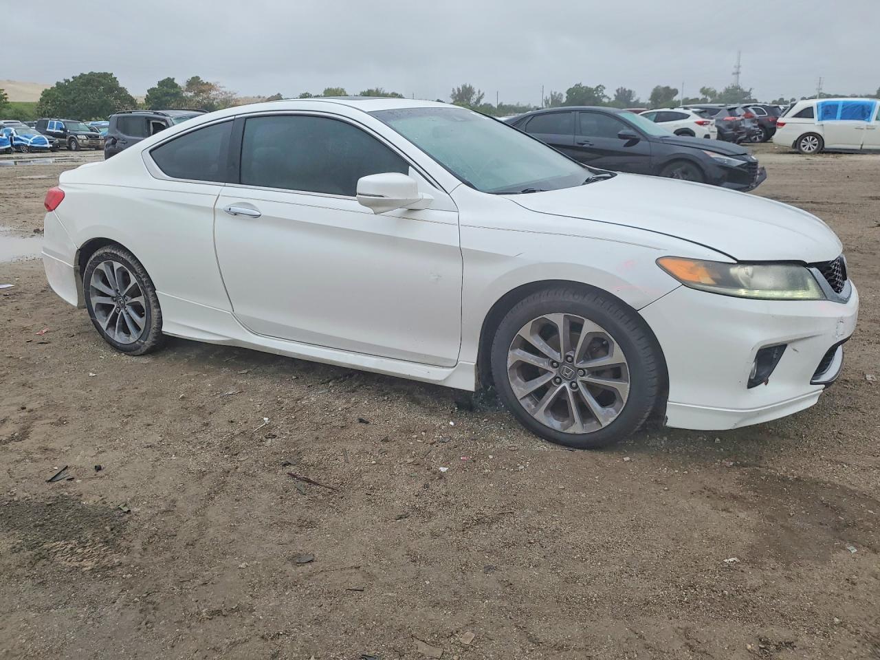 Honda Accord - zdjęcie 4