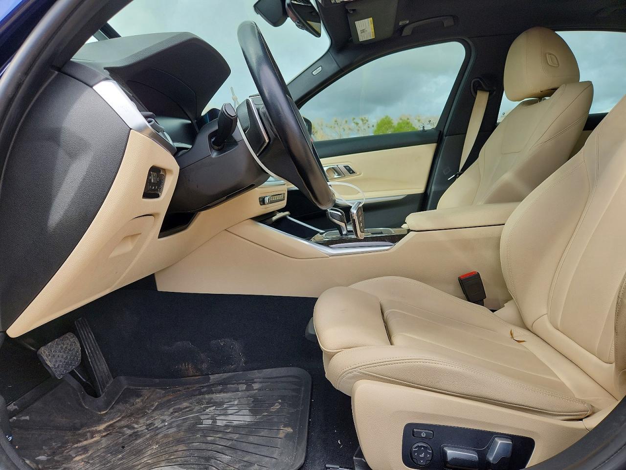 2020 BMW 330I - zdjęcie 7