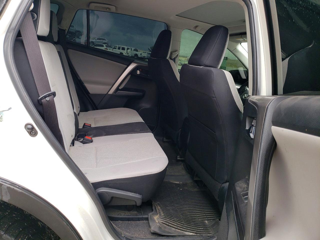 2016 Toyota Rav4 Xle - zdjęcie 11