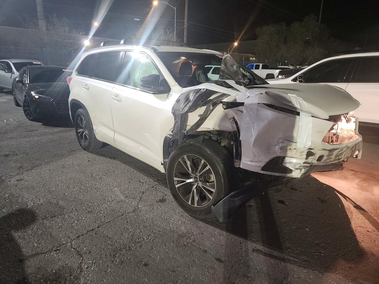 2016 Toyota Highlander Xle - zdjęcie 4