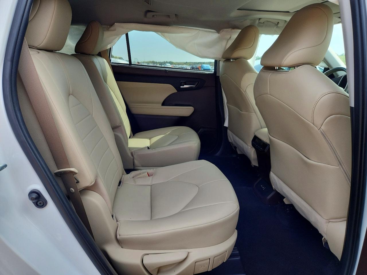 2022 Toyota Highlander Xle - zdjęcie 10