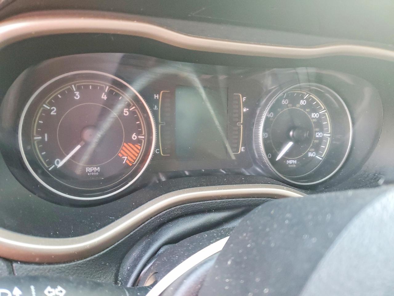 2014 Jeep Cherokee Sport - zdjęcie 9