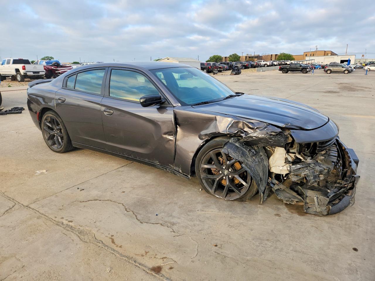 2020 Dodge Charger Sxt - zdjęcie 4