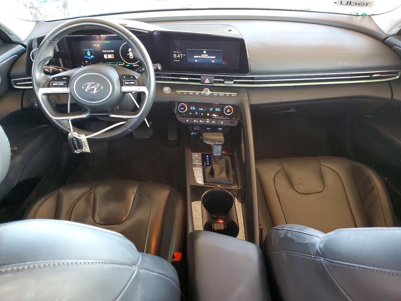 2022 Hyundai Elantra Limited - zdjęcie 8