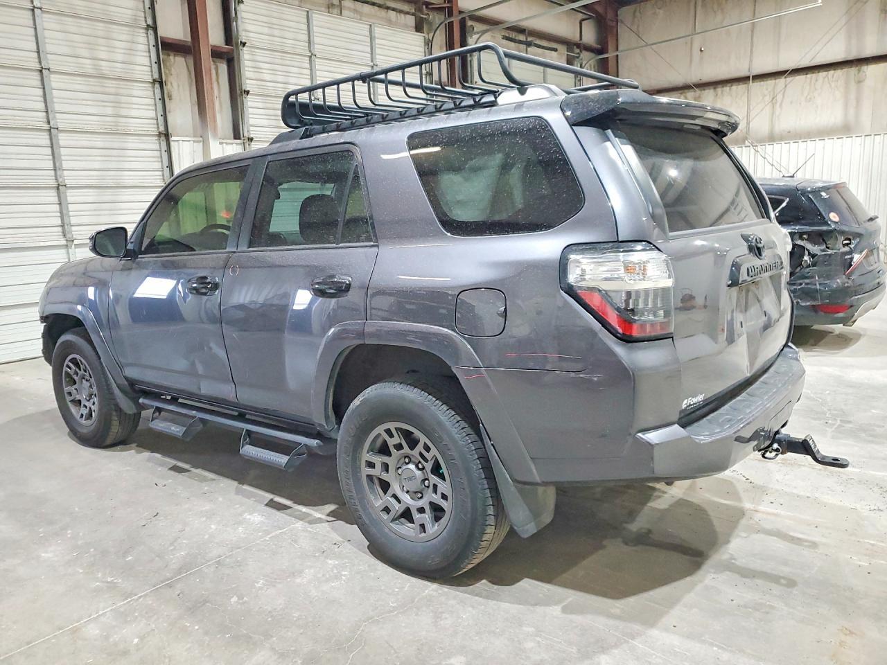 2021 Toyota 4Runner Venture Edition - zdjęcie 2