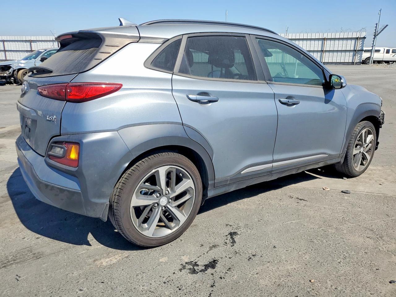 2021 Hyundai Kona Limited - zdjęcie 3