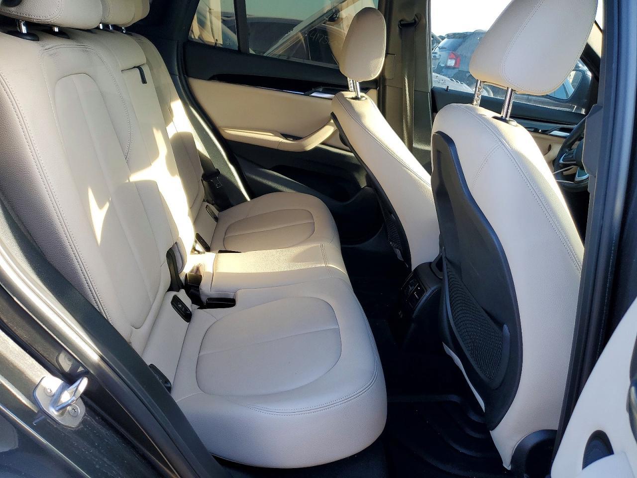2021 BMW X1 xDrive28I - zdjęcie 10