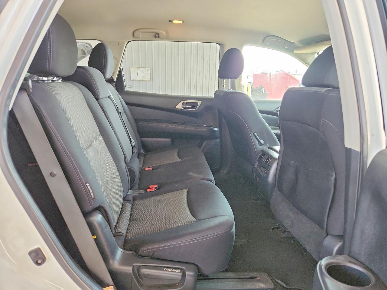 2019 Nissan Pathfinder Sv - zdjęcie 11