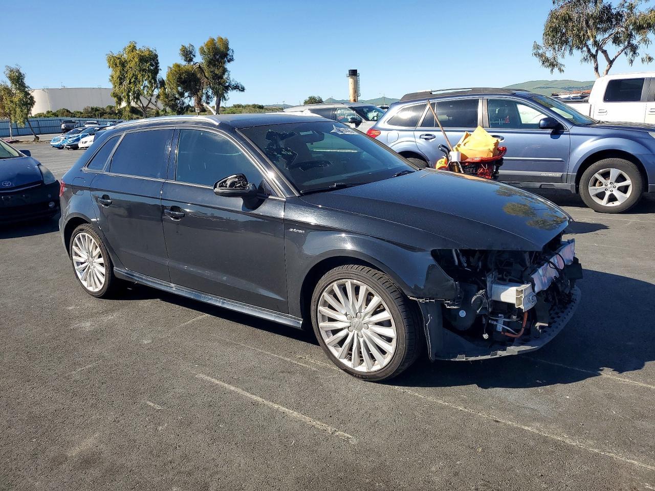 2017 Audi A3 E-Tron Premium - zdjęcie 4