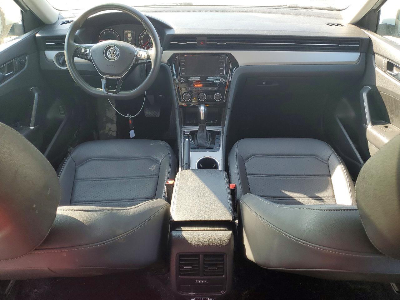 2021 Volkswagen Passat Se - zdjęcie 8