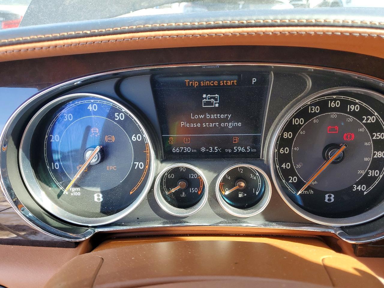 2014 Bentley Flying Spur - zdjęcie 9