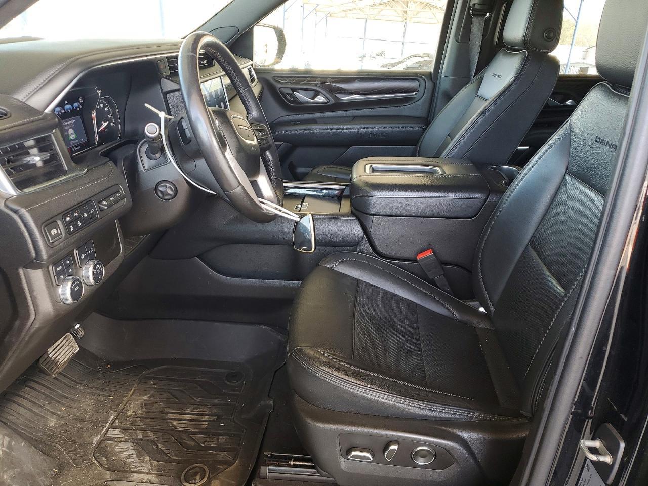 2021 GMC Yukon Denali - zdjęcie 7