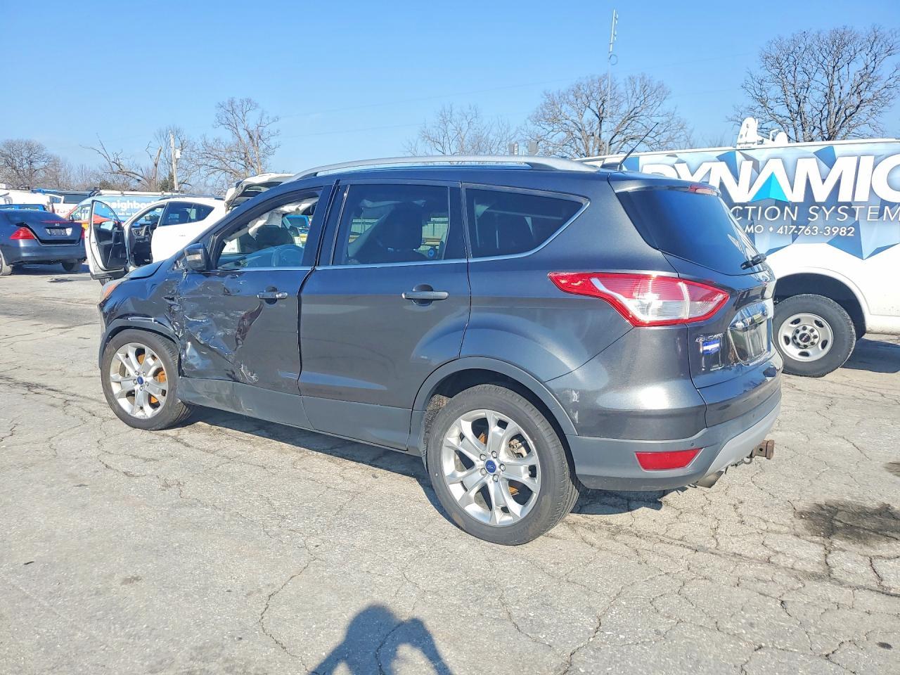 2016 Ford Escape Titanium - zdjęcie 2