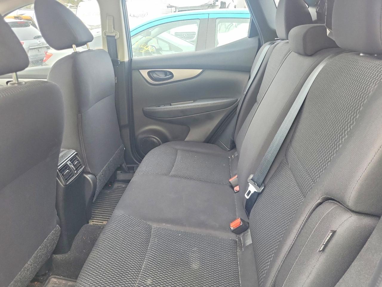 2020 Nissan Rogue Sport S - zdjęcie 11