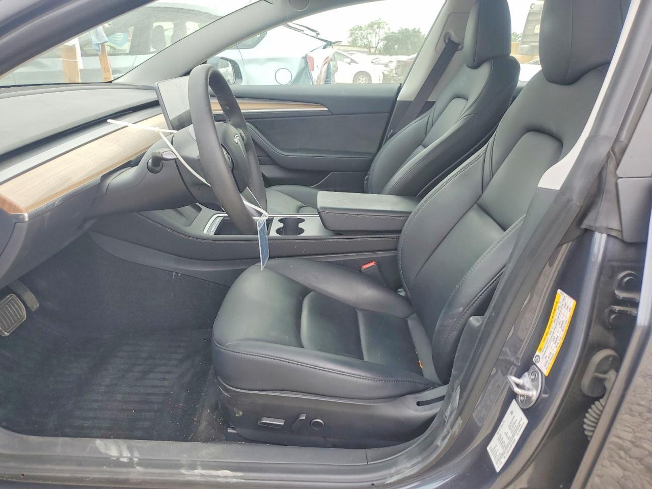 2023 Tesla Model 3 - zdjęcie 7