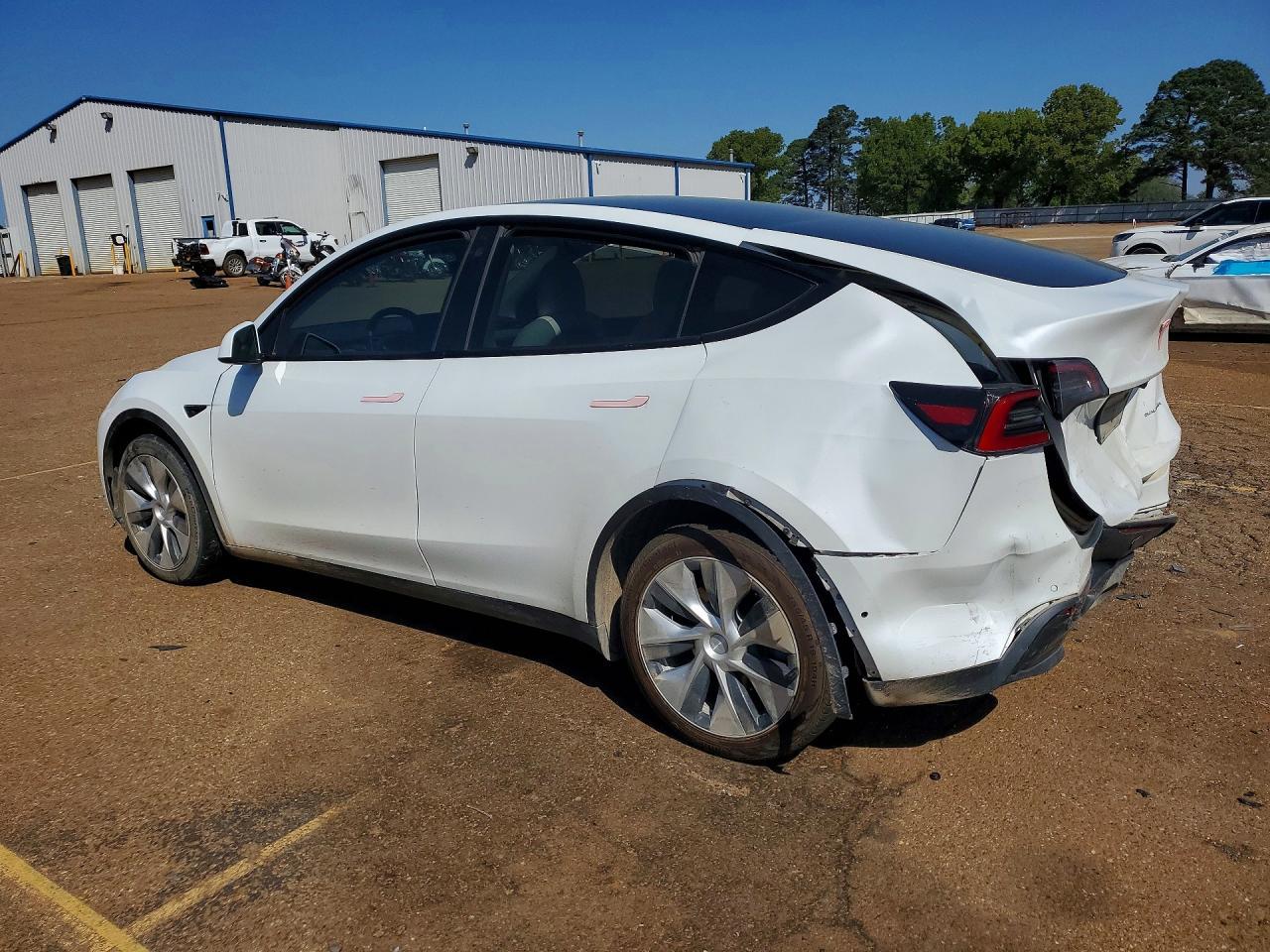 2021 Tesla Model Y - zdjęcie 2