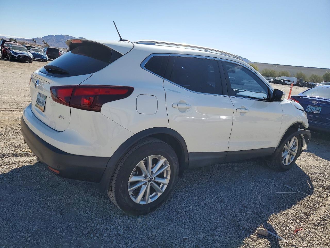 2019 Nissan Rogue Sport Sv - zdjęcie 3
