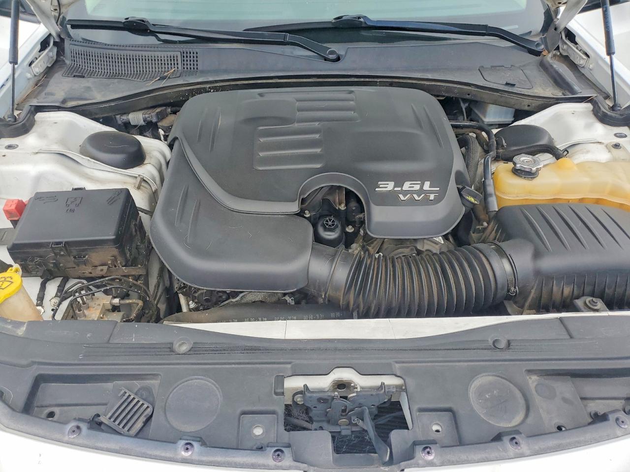 2019 Chrysler 300 Touring - zdjęcie 11